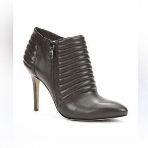 Ann Taylor Black Leather Ankle Booties(Size 8.5M)